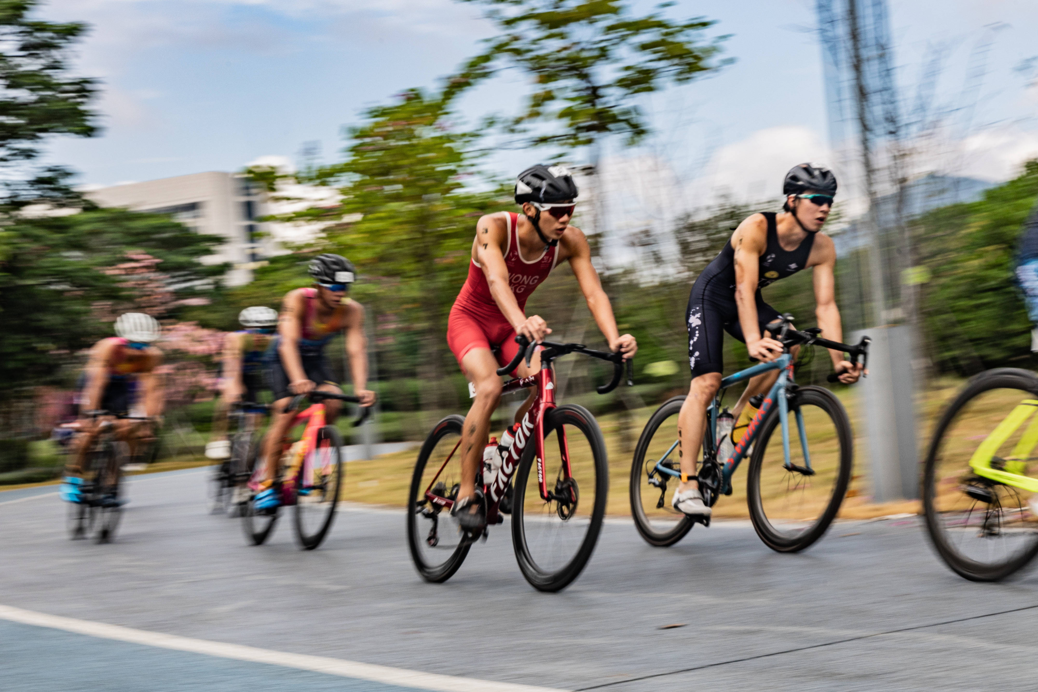 -包含热血沸腾！比赛场面上的激情无限的词条