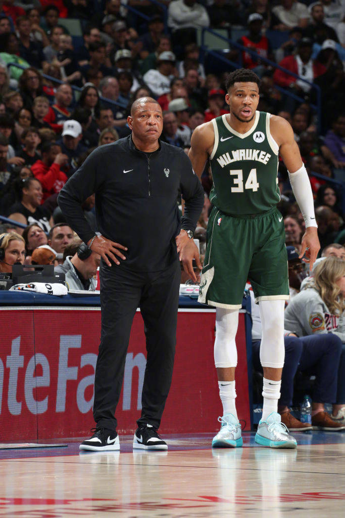 DB彩票入口-雄鹿客场力克鹈鹕，领先优势稳固