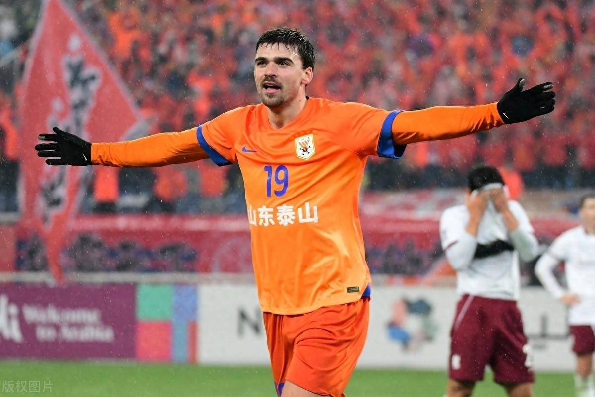 上海上港力挫对手，锁定下一轮席位的简单介绍