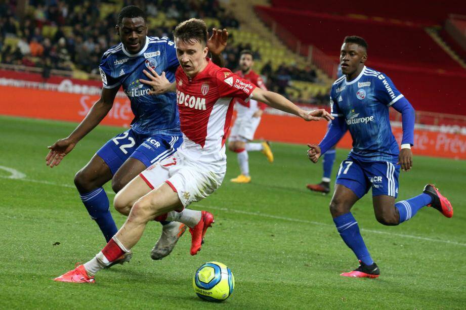 摩纳哥客场大胜圣埃蒂安，表现抢眼