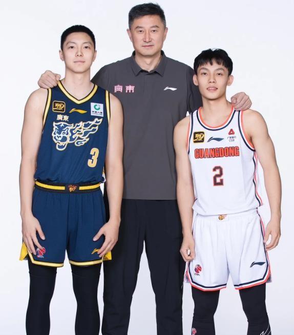 DB彩票平台-包含精彩的篮球对抗赛，两队互有胜负胜负的词条