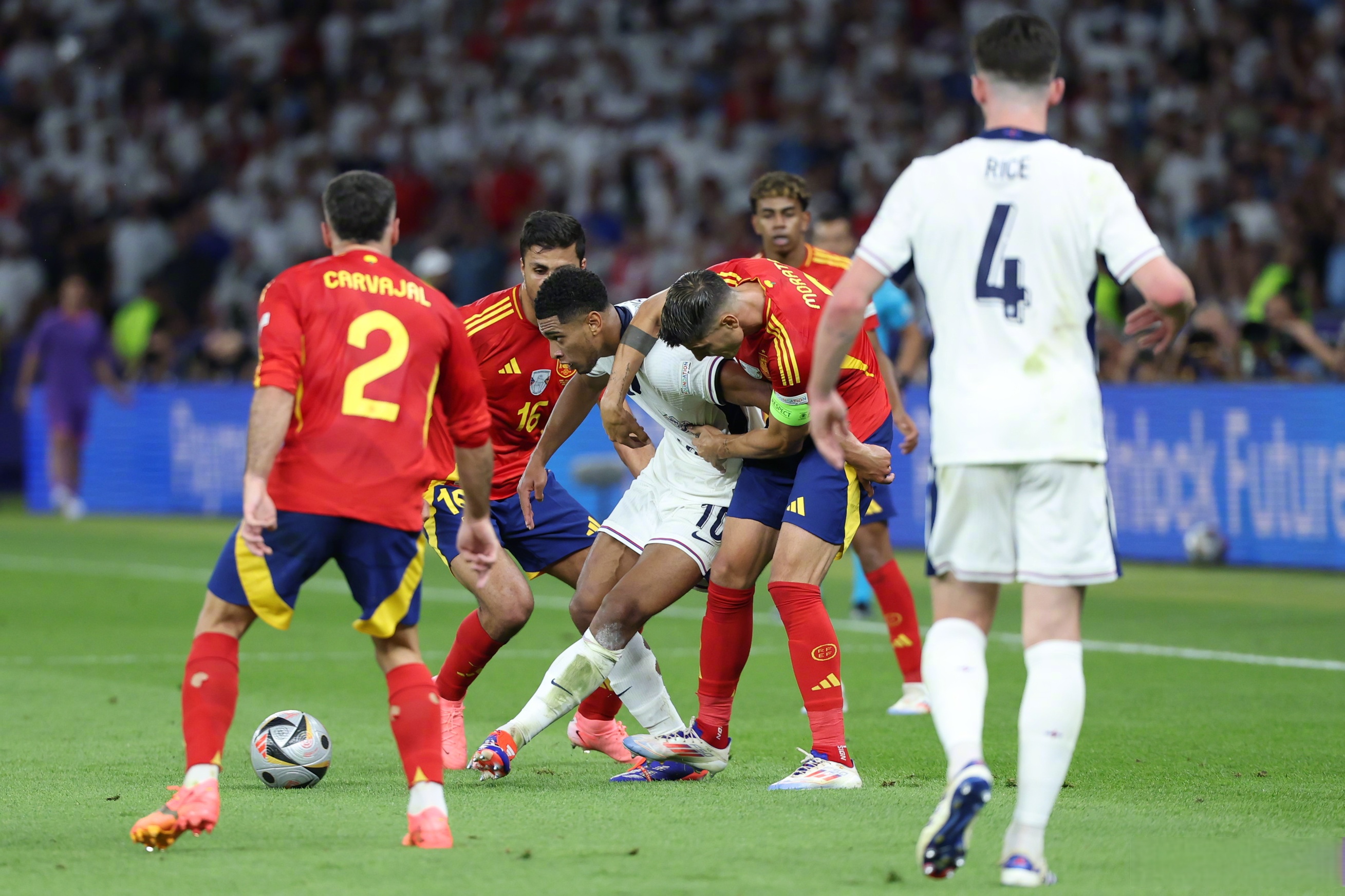 DB彩票官网-西班牙战胜对手，欧洲预选赛带来惊喜