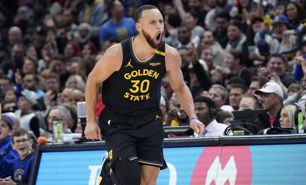 DB彩票入口-关于雄鹿输给勇士，明星球员贡献关键分数的信息