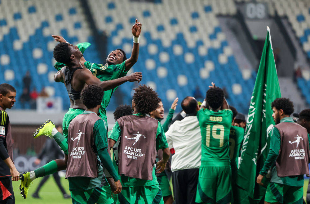 勒沃库森客场胜利，实现客场占优压倒胜利的简单介绍