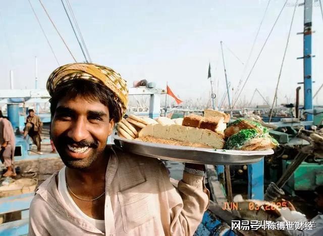 亚洲足球名将齐聚卡拉奇，备战国际峰会