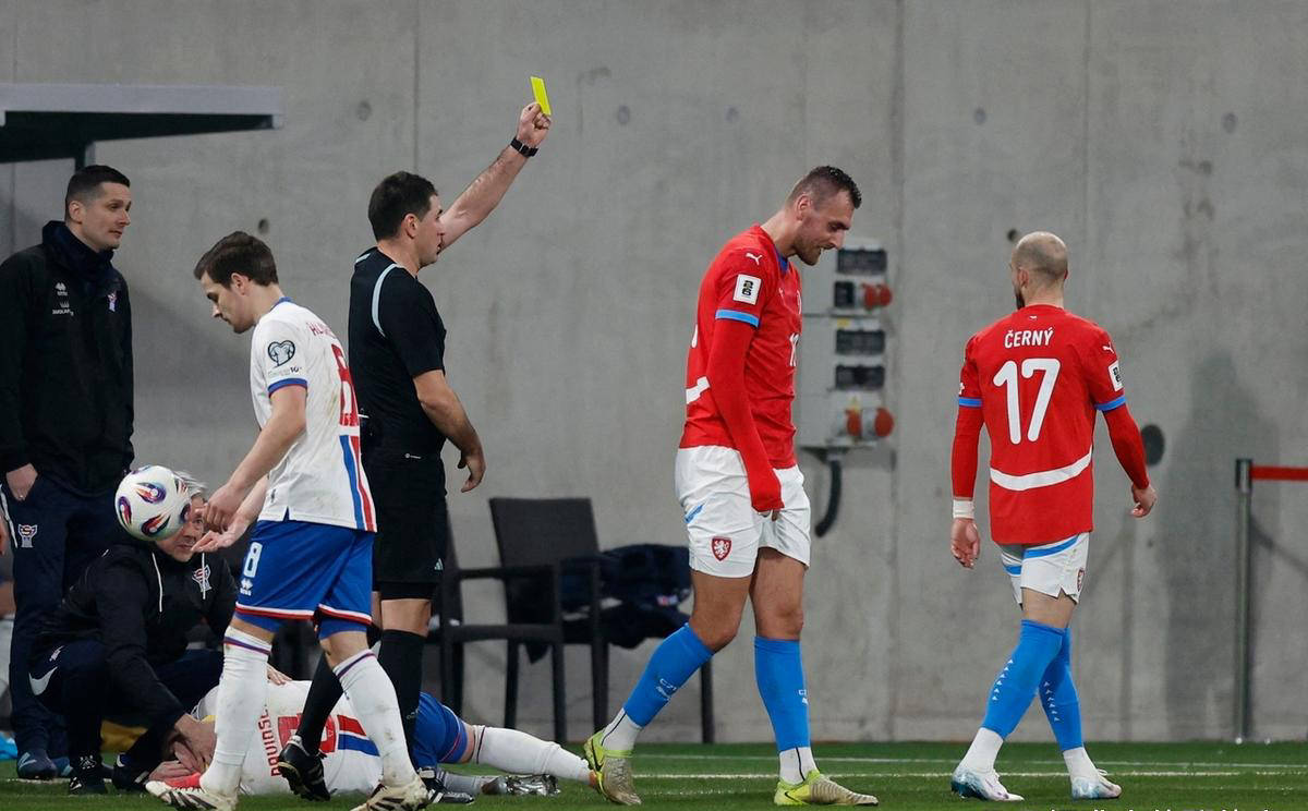 法罗群岛队士气不振，欧锦赛前景堪忧