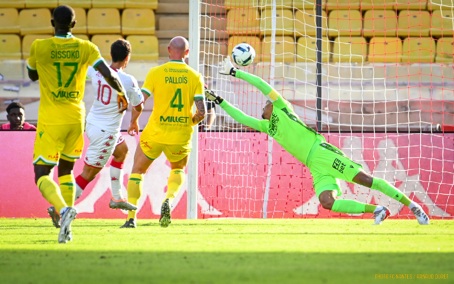 DB彩票官方网站-摩纳哥对南特：冠军防线遭遇保级阻击的简单介绍