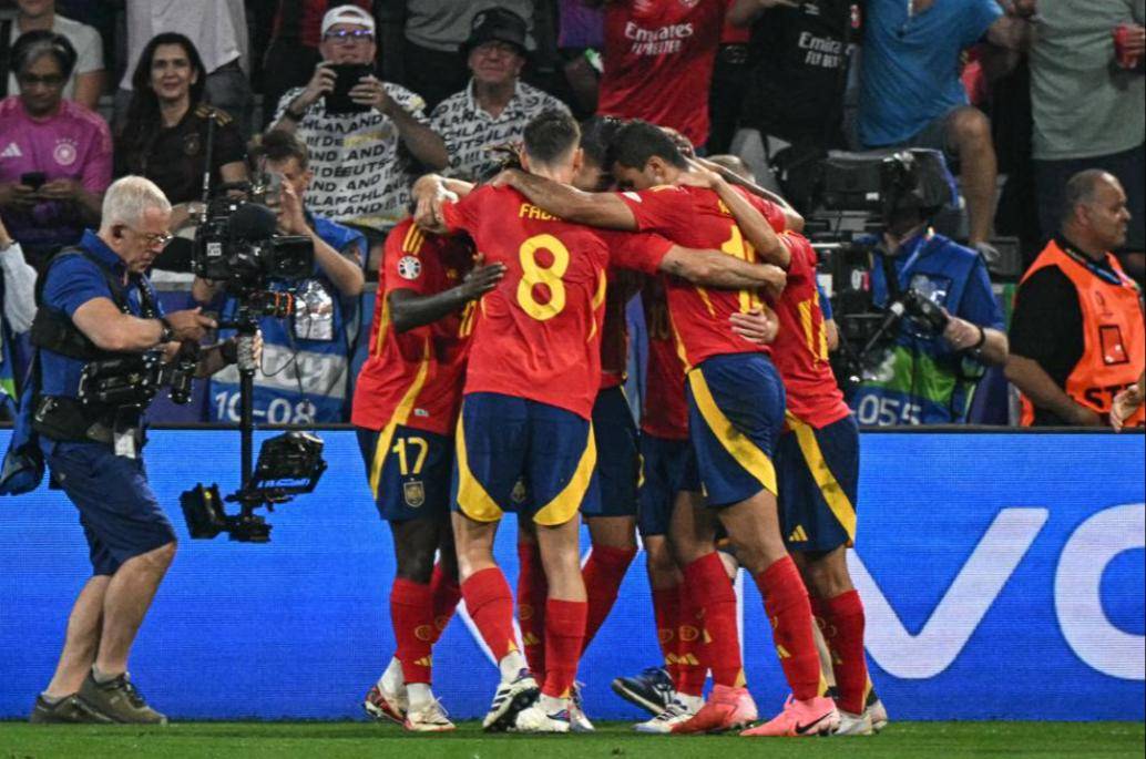 多宝彩票-欧国联比赛的精彩瞬间，绝对让人血脉贲张的简单介绍