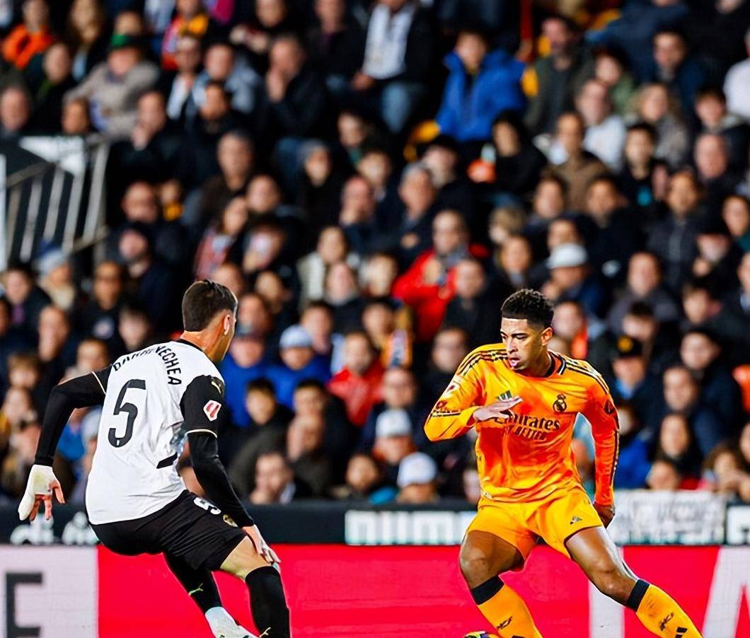 DB game-包含瓦伦西亚客场2-1主场遭逆转，于谨慎的词条