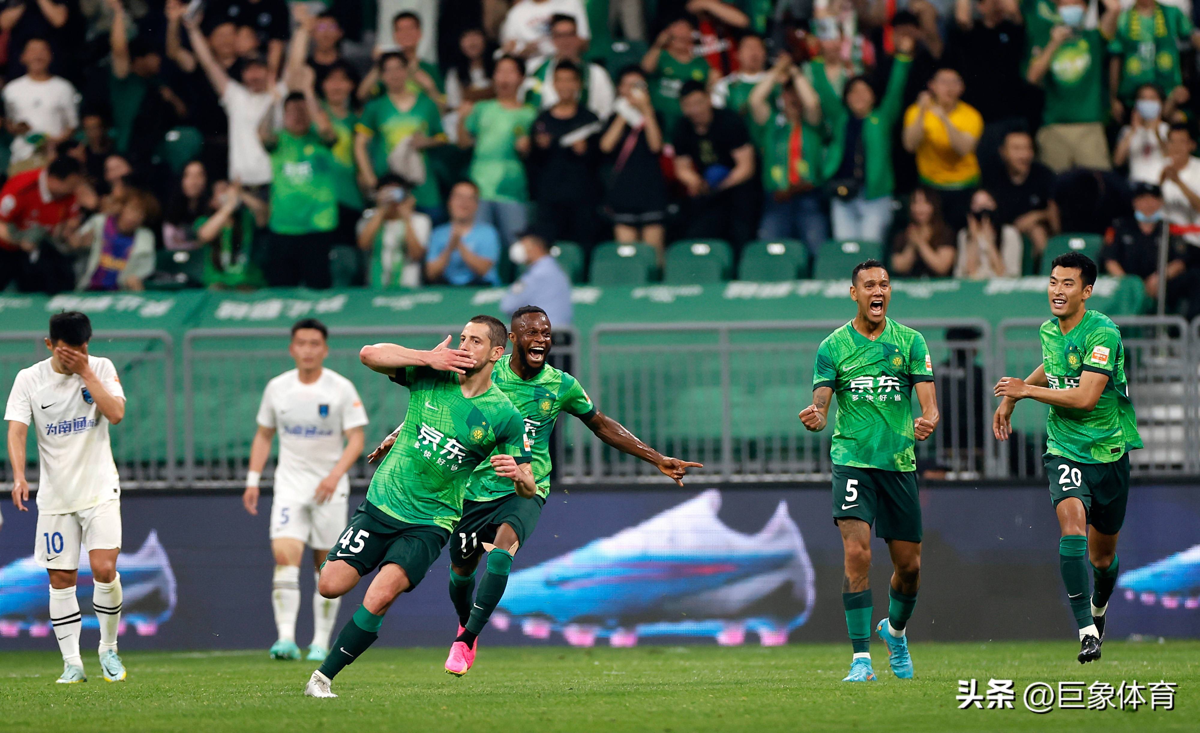 DB彩票-某球队在最新一场比赛中获胜