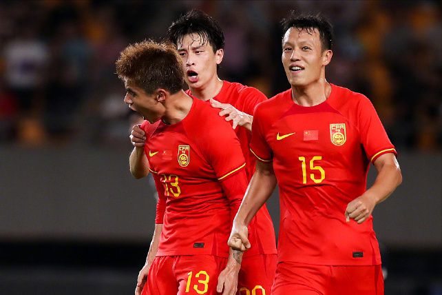 汉诺威队击败强敌，士气高涨