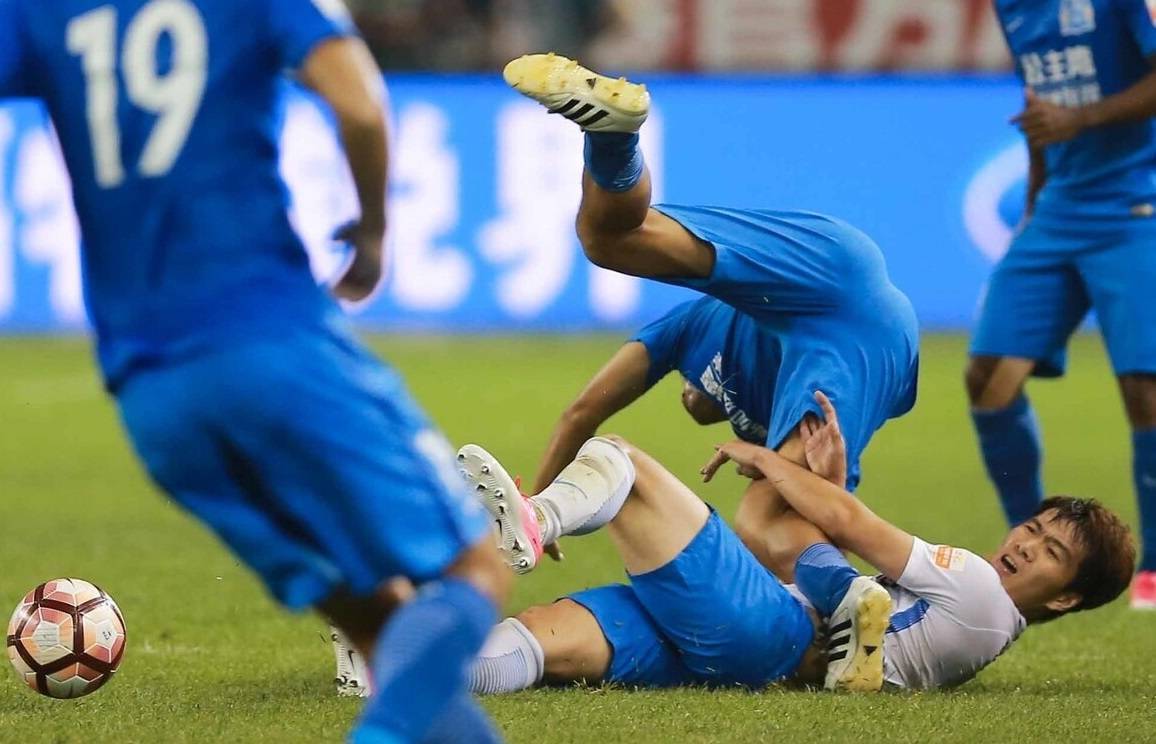 天津泰达遭遇失利，晋级希望动摇