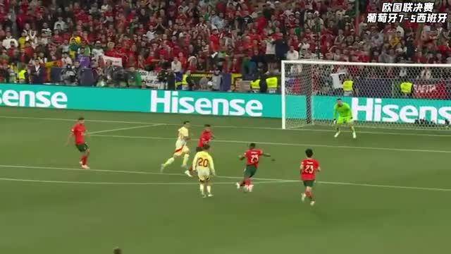 英格兰大将梅奥在点球大战中绝杀，夺得胜利