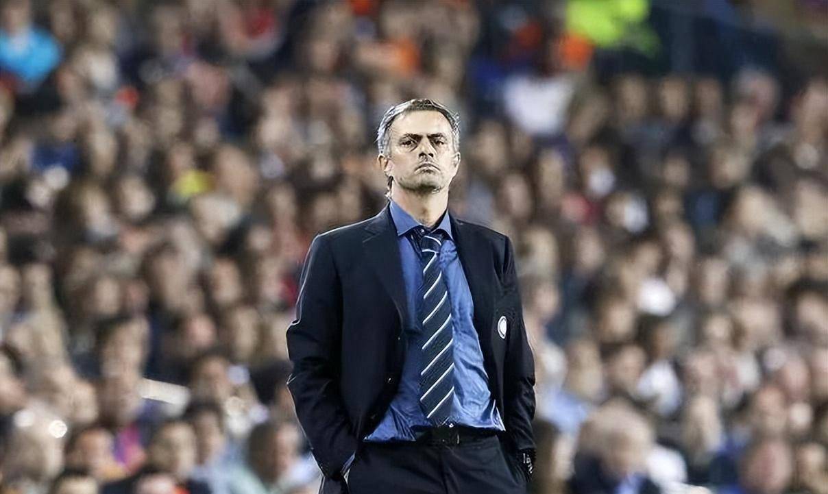 DB彩票平台-切尔西凯旋而归！穆里尼奥球队豪取足总杯亚军的简单介绍