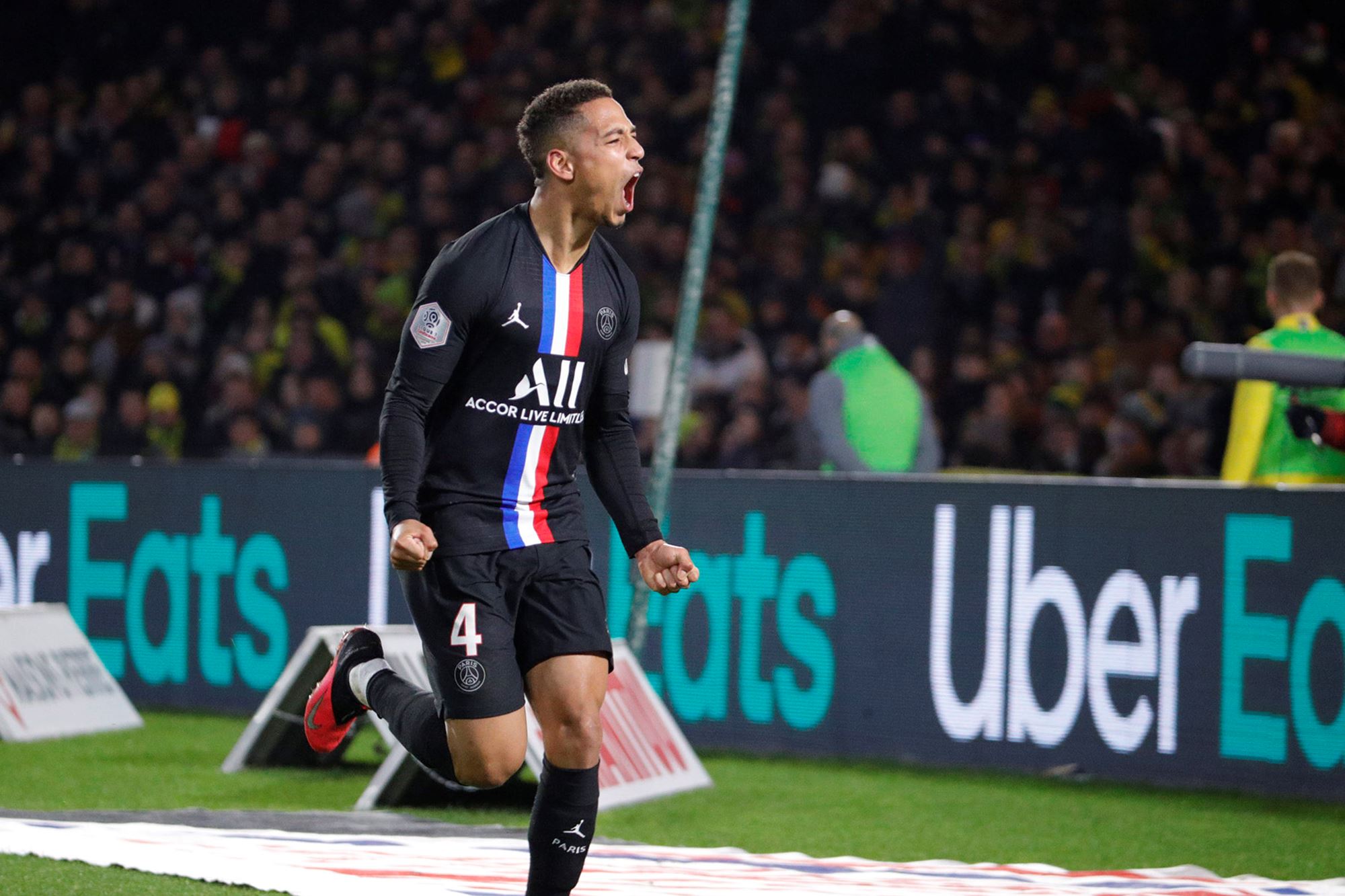 南特主场战胜对手取得三分领跑榜 南特主场战胜对手取得三分领跑榜