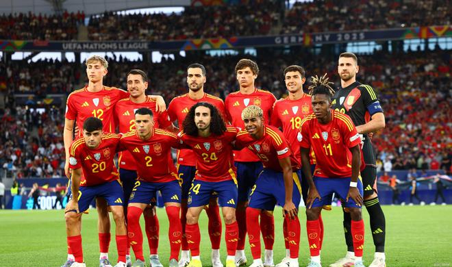 -葡萄牙与瑞士间激烈足球战役成焦点的简单介绍