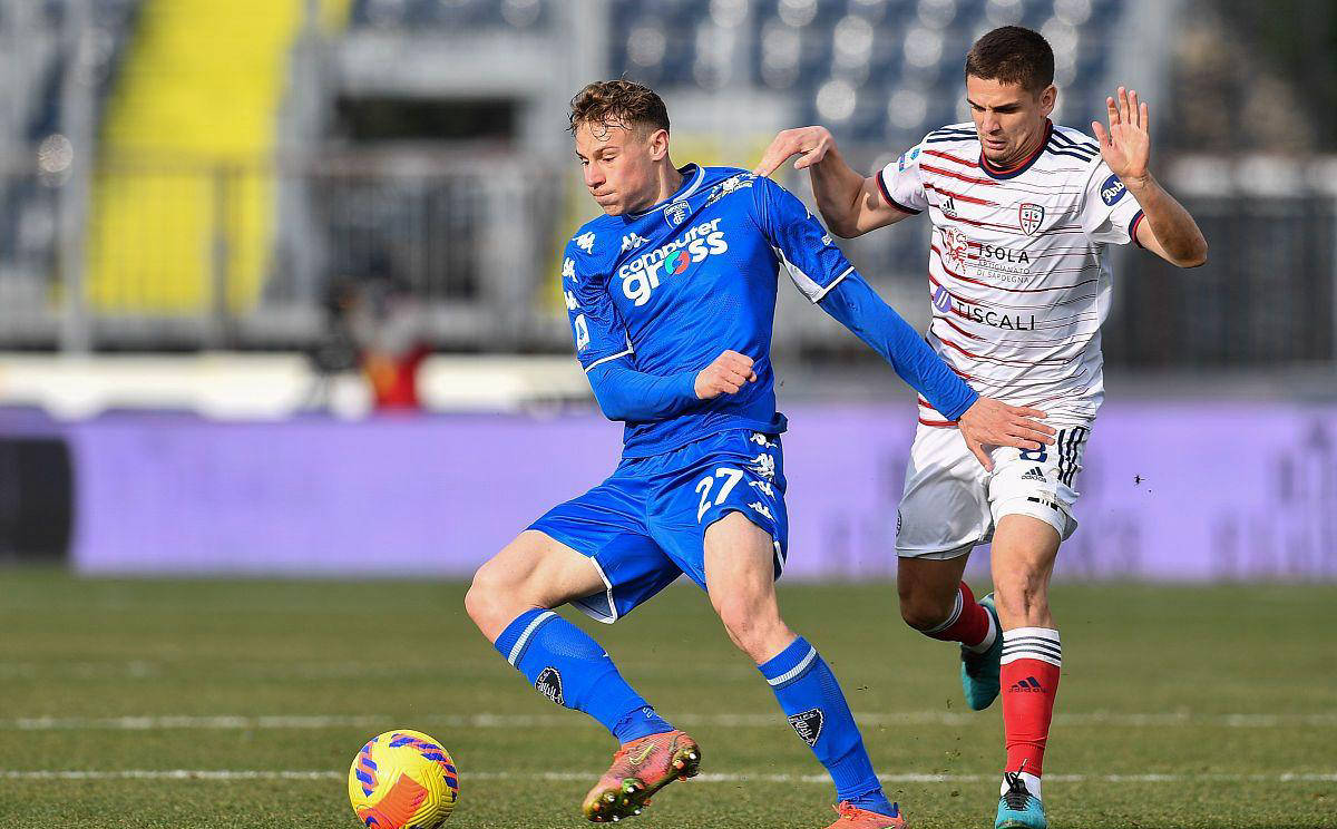 重庆力帆客场遭遇大连一方逆转，错失三分