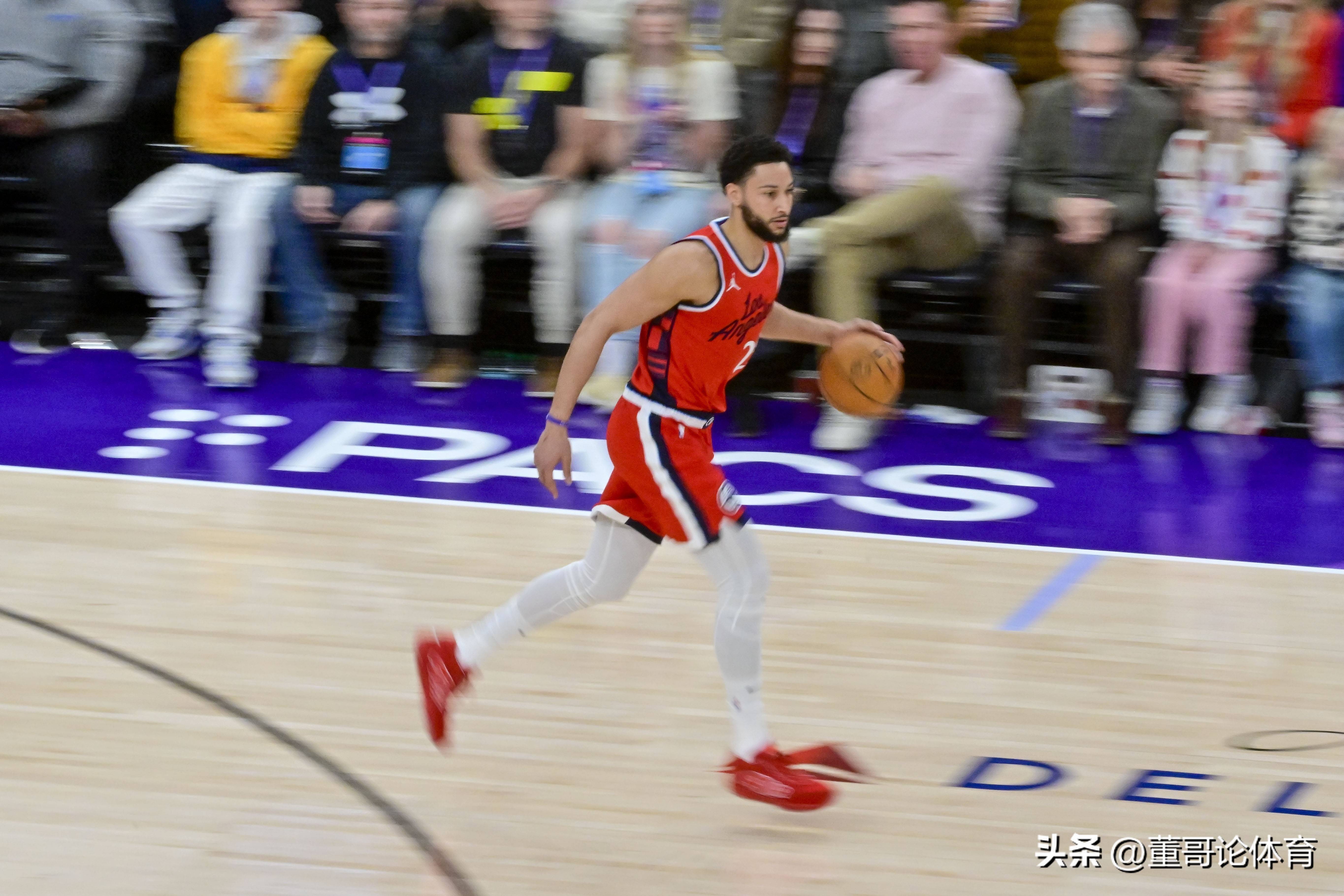 贝弗利关键三分，快船客场逆转篮网