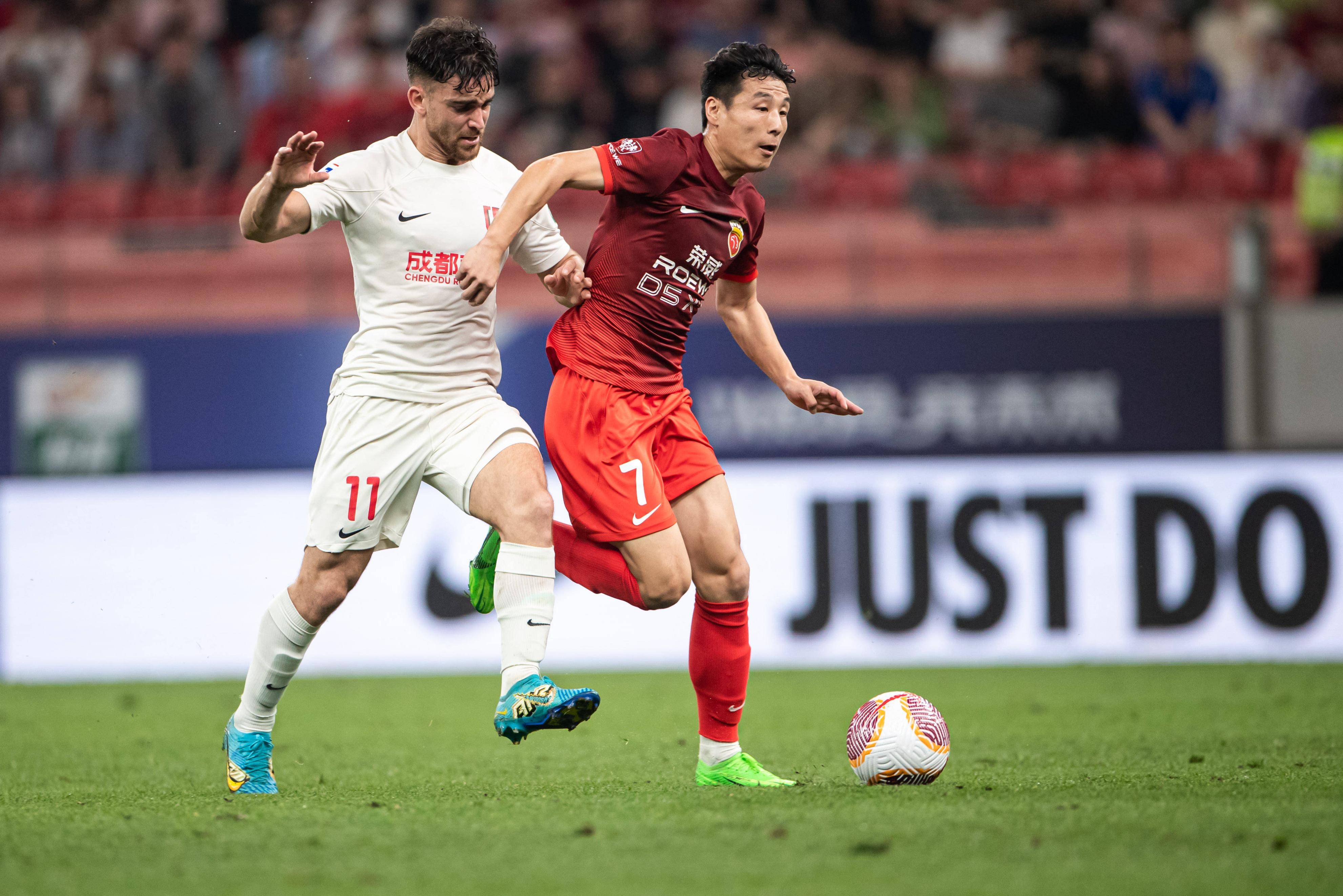 中超赛季即将拉开大幕，球员备战全力迎战