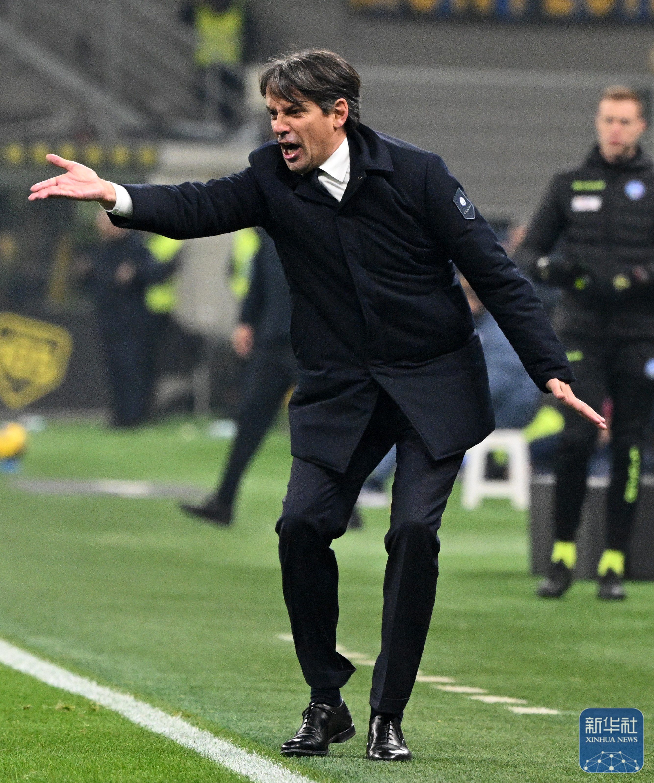 国际米兰主帅调整战术，迎接挑战