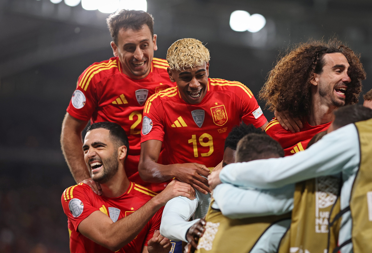 DB gaming-包含西班牙队力压法国队，取得惊人比分胜利的词条