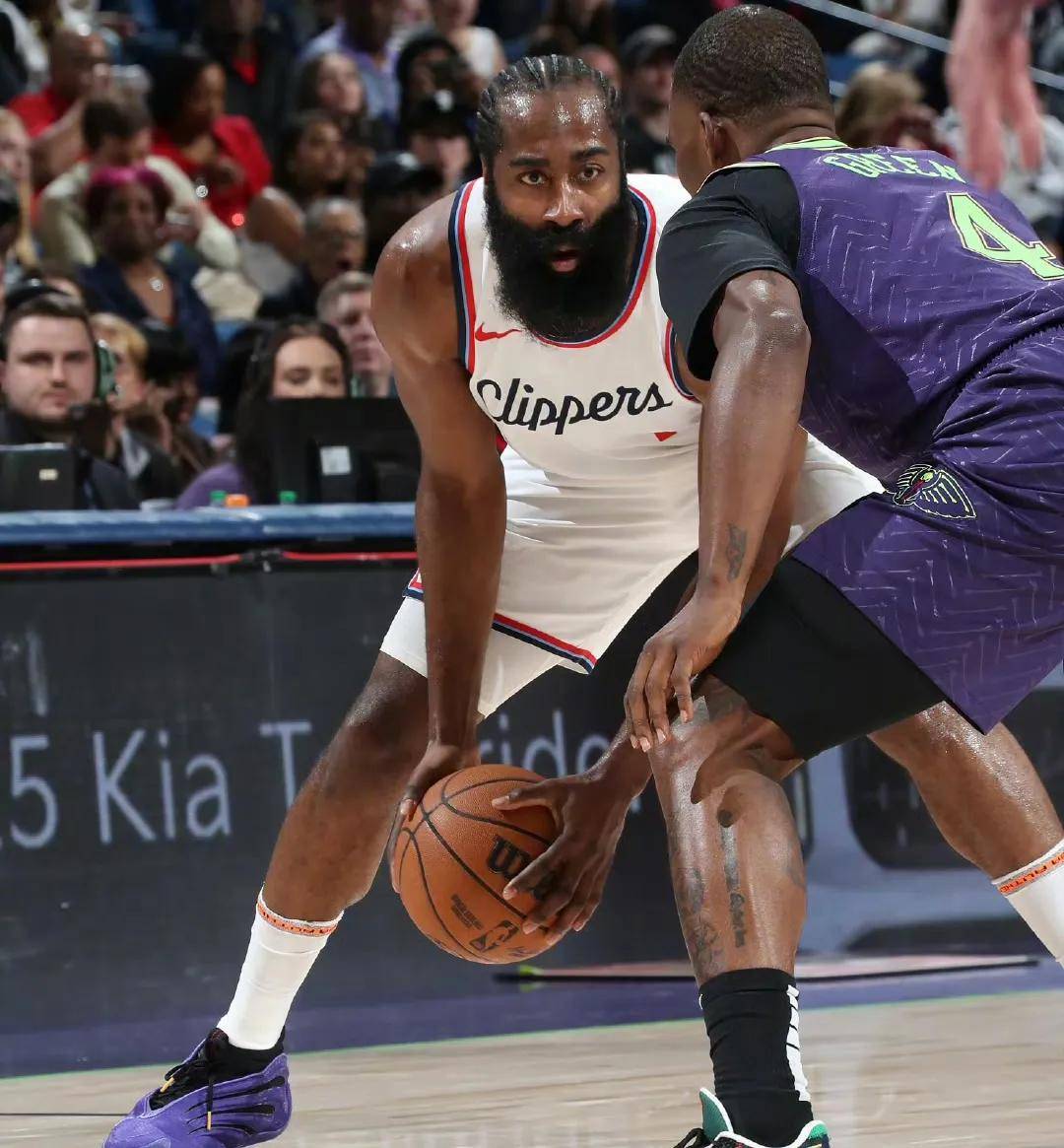 快船客场不敌鹈鹕，遭遇新赛季首败