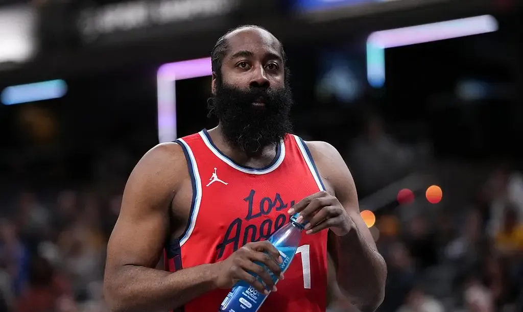 火箭逆转篮网，哈登砍下三双