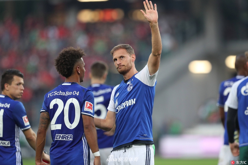 DB游戏-沙尔克04客场逆转胜药厂，终结四连败的壮举闪耀德甲赛场