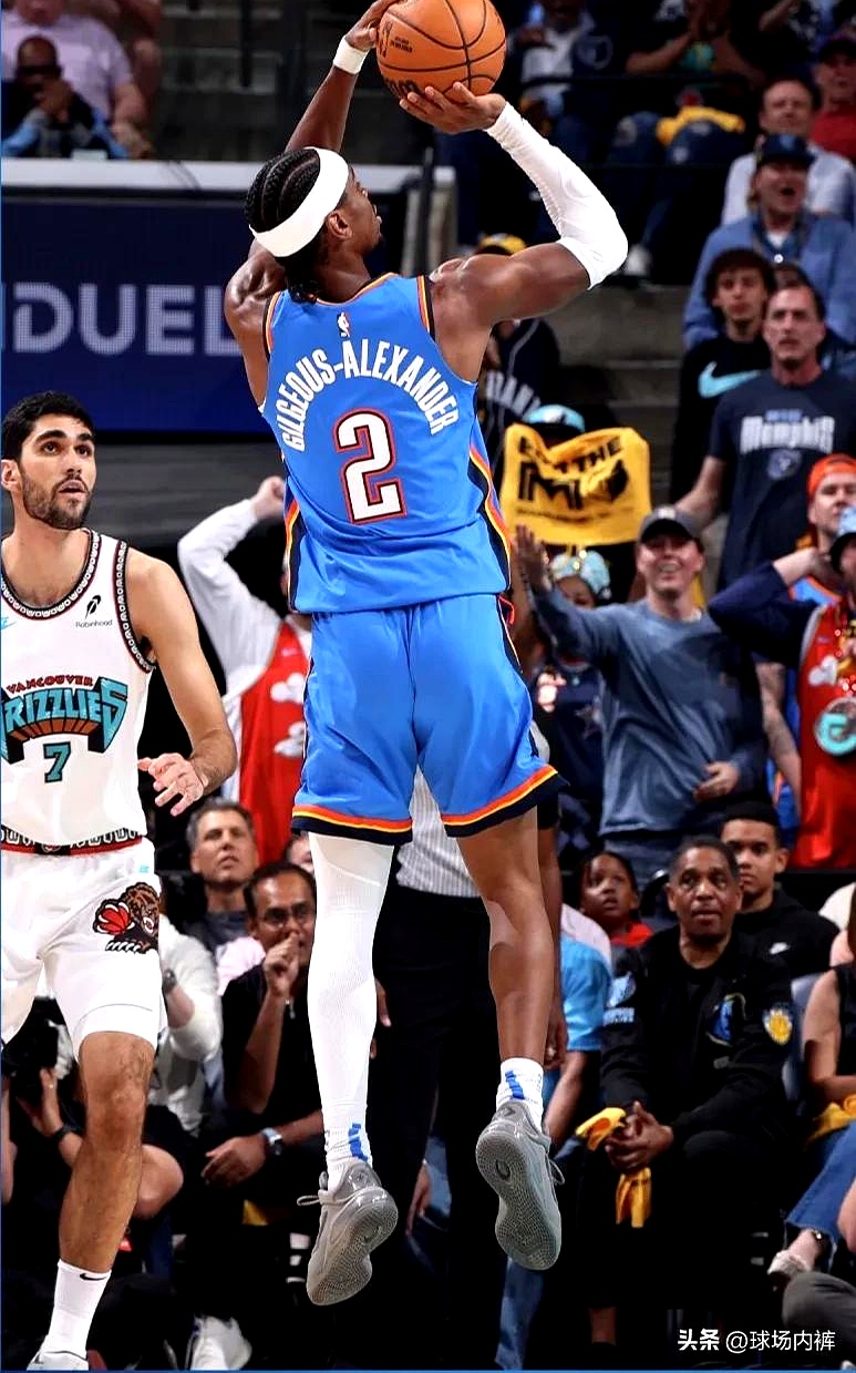 DB彩票入口-包含灰熊大胜魔术，莫兰特39分砍断胜的词条