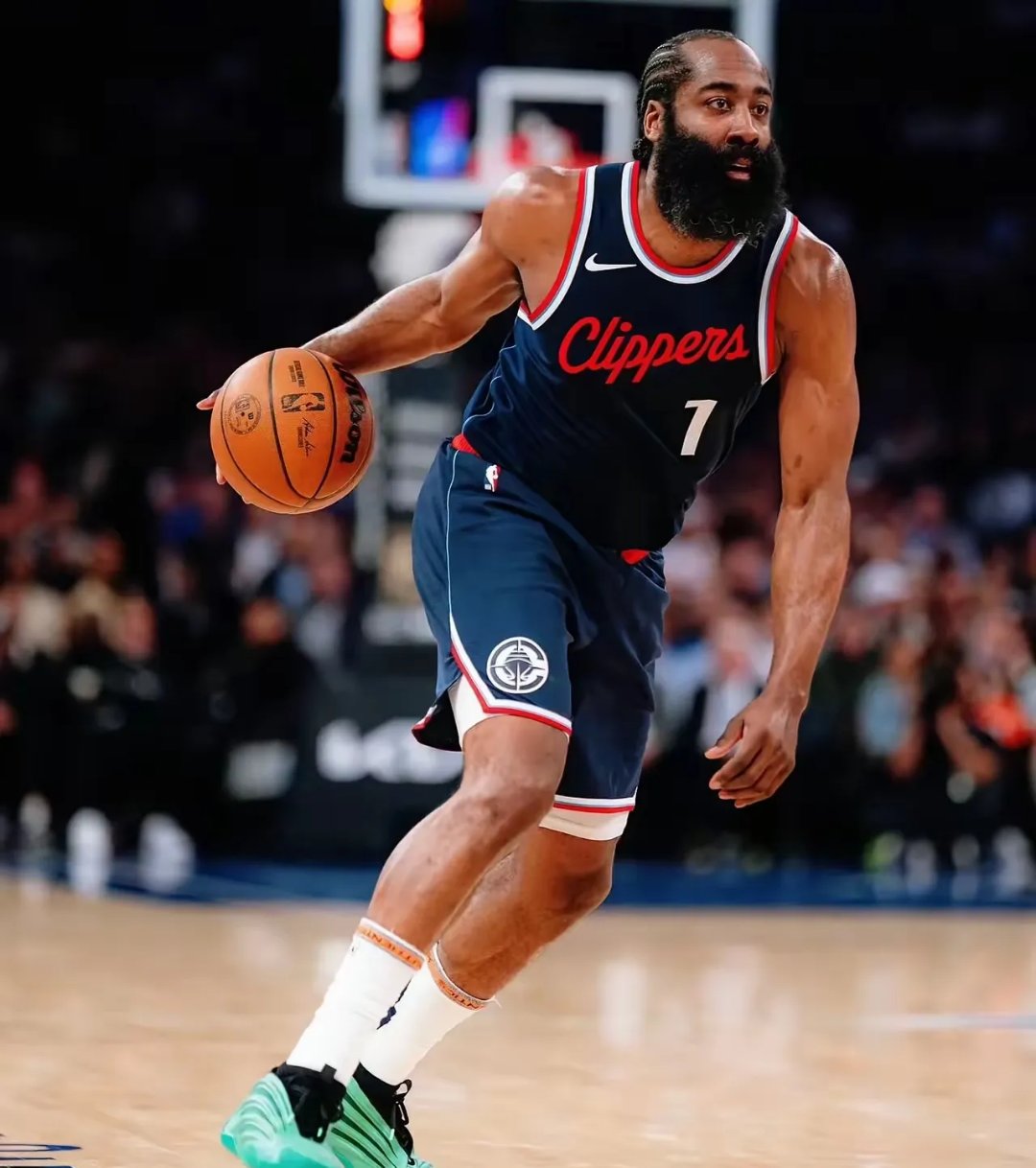 快船逆转森林狼，取得胜利