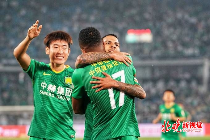 恒大主场逆袭苏宁，继续保持领跑位置的简单介绍